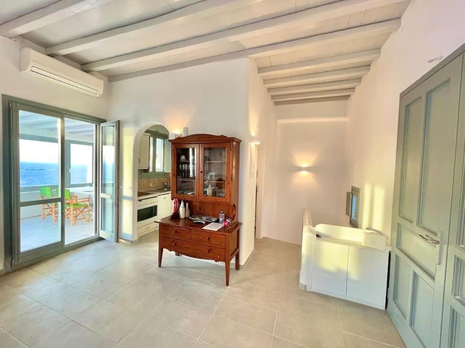 Lalu Mykonos - Sunset - 3 Ensuite Br, 140sqm, 2022 Renovated Villa