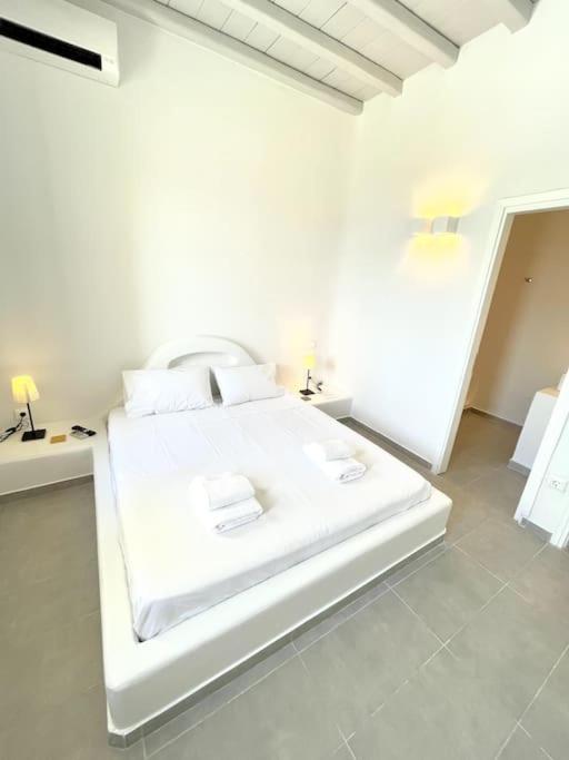 Lalu Mykonos - Sunset - 3 Ensuite Br, 140sqm, 2022 Renovated Villa *